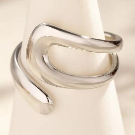 Anello Argento Curvo Moderno Scultoreo Minimalista Fluido