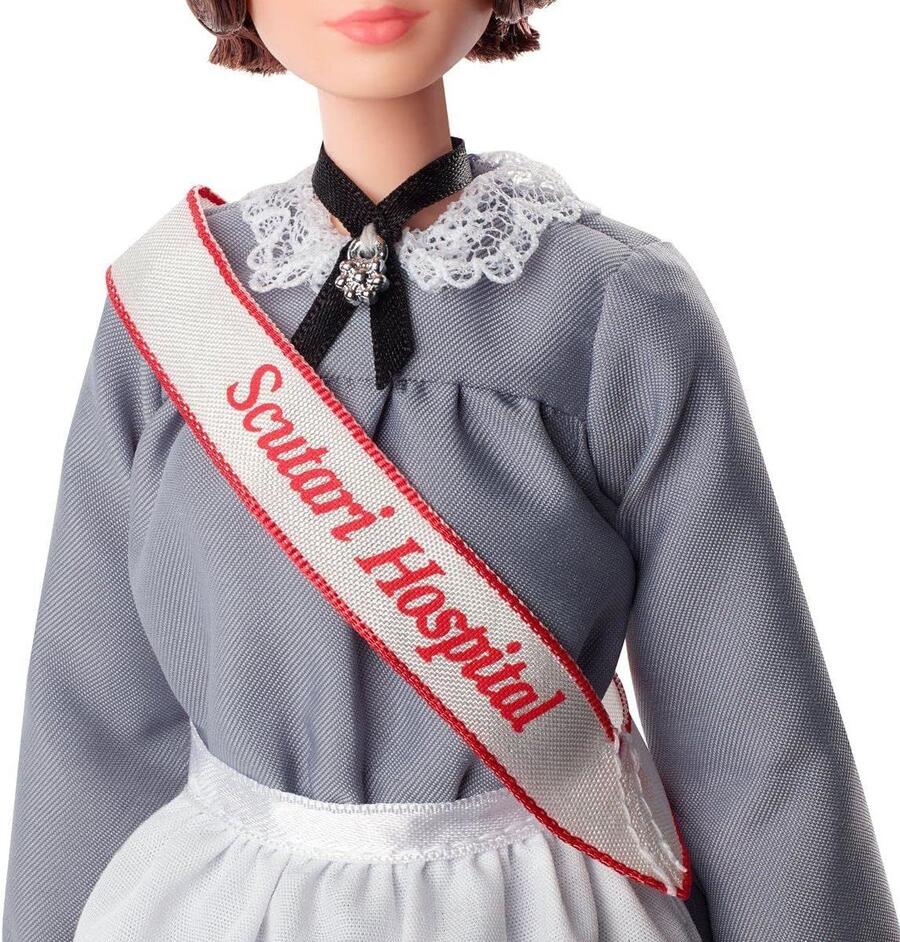 Barbie Inspiring Women Florence Nightingale - Mattel - GHT87