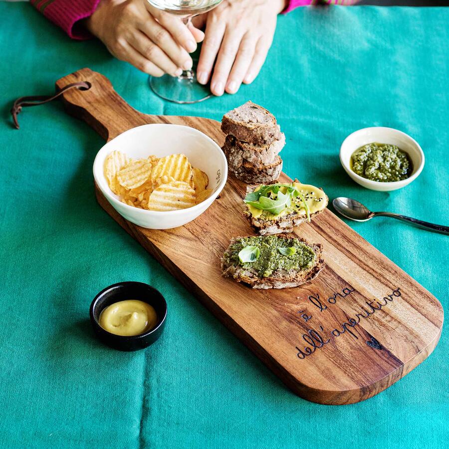 Simply Day - Tagliere a bottiglia decoro E' l'ora dell'aperitivo