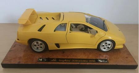BBURAGO LAMBORGHINI DIABLO (1990) GIALLA. COD. 3741 1/18