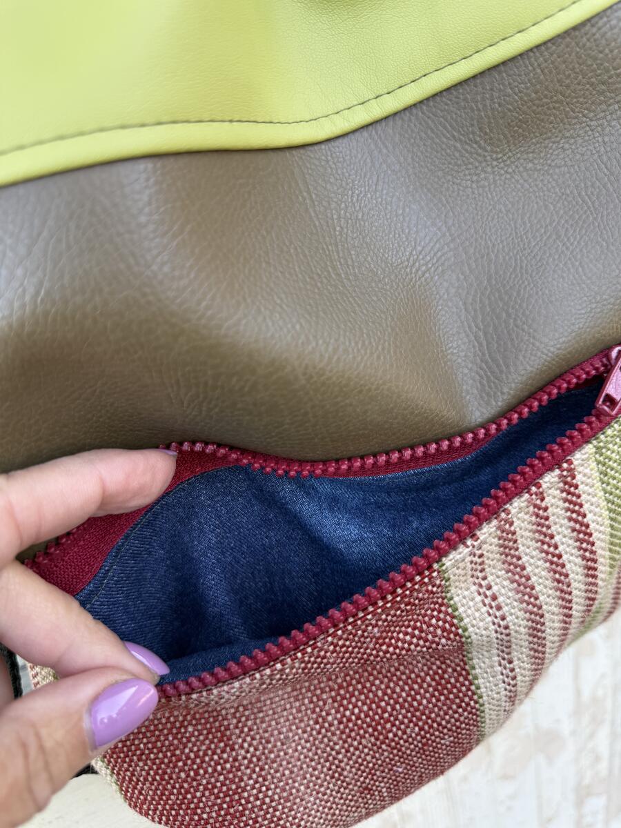 Zaino righe rosse e verde mela 