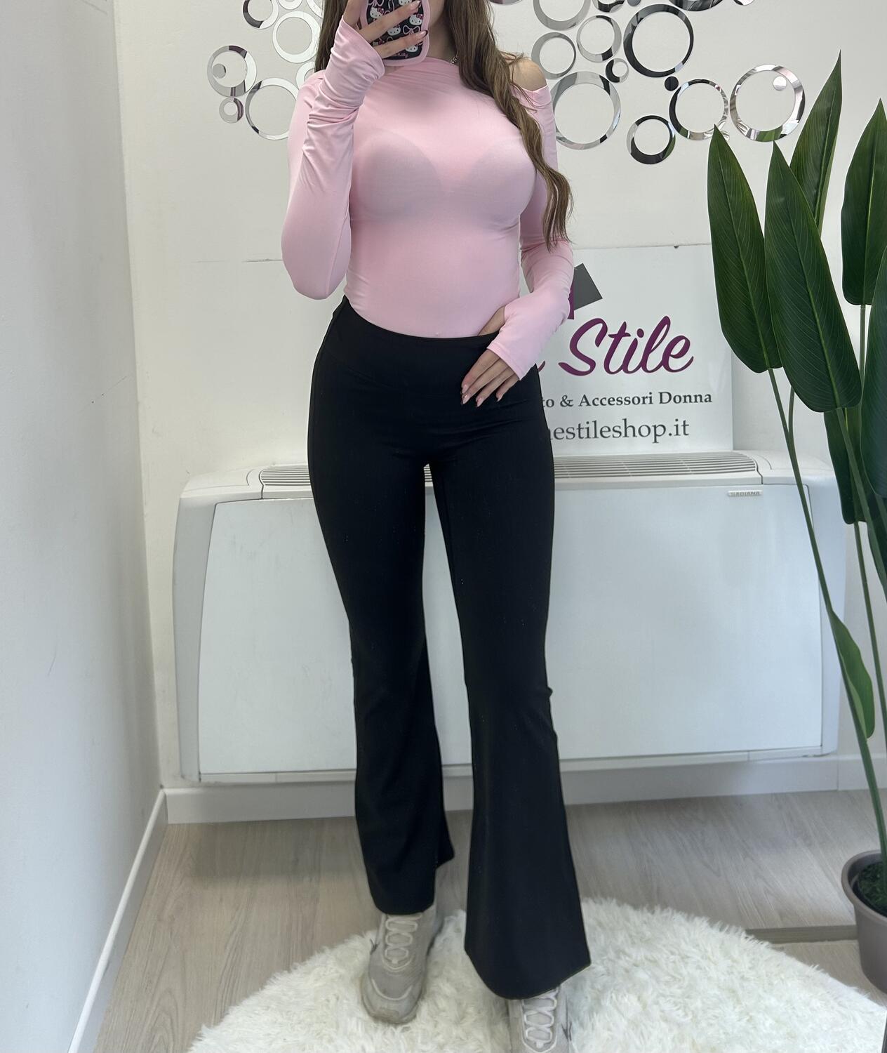 NOVITÀ Leggings a zampa effetto PUSH UP