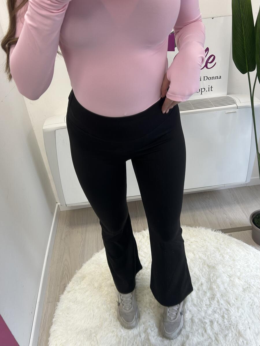 NOVITÀ Leggings a zampa effetto PUSH UP