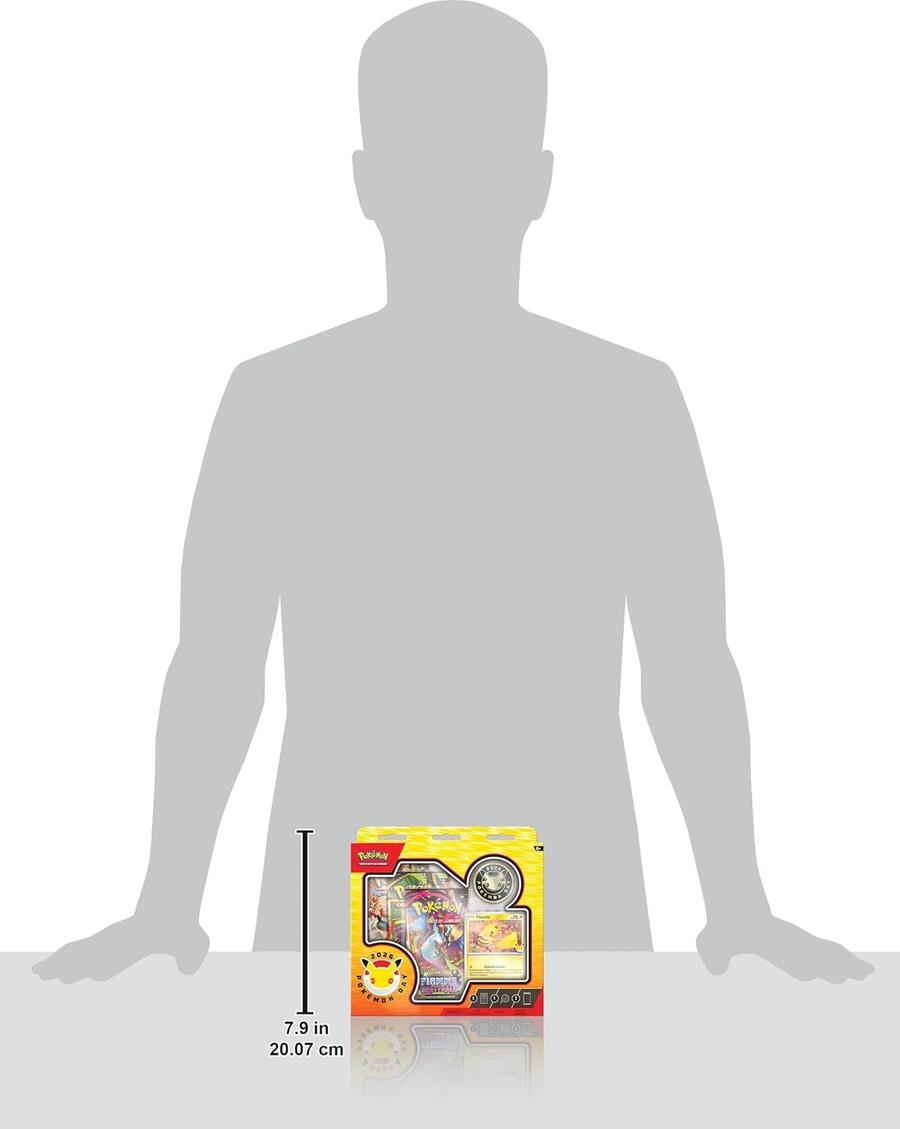 Collezione Pokémon Day 2026 del GCC Pokémon (una carta promozionale olografica, una moneta e tre buste di espansione) - 6+