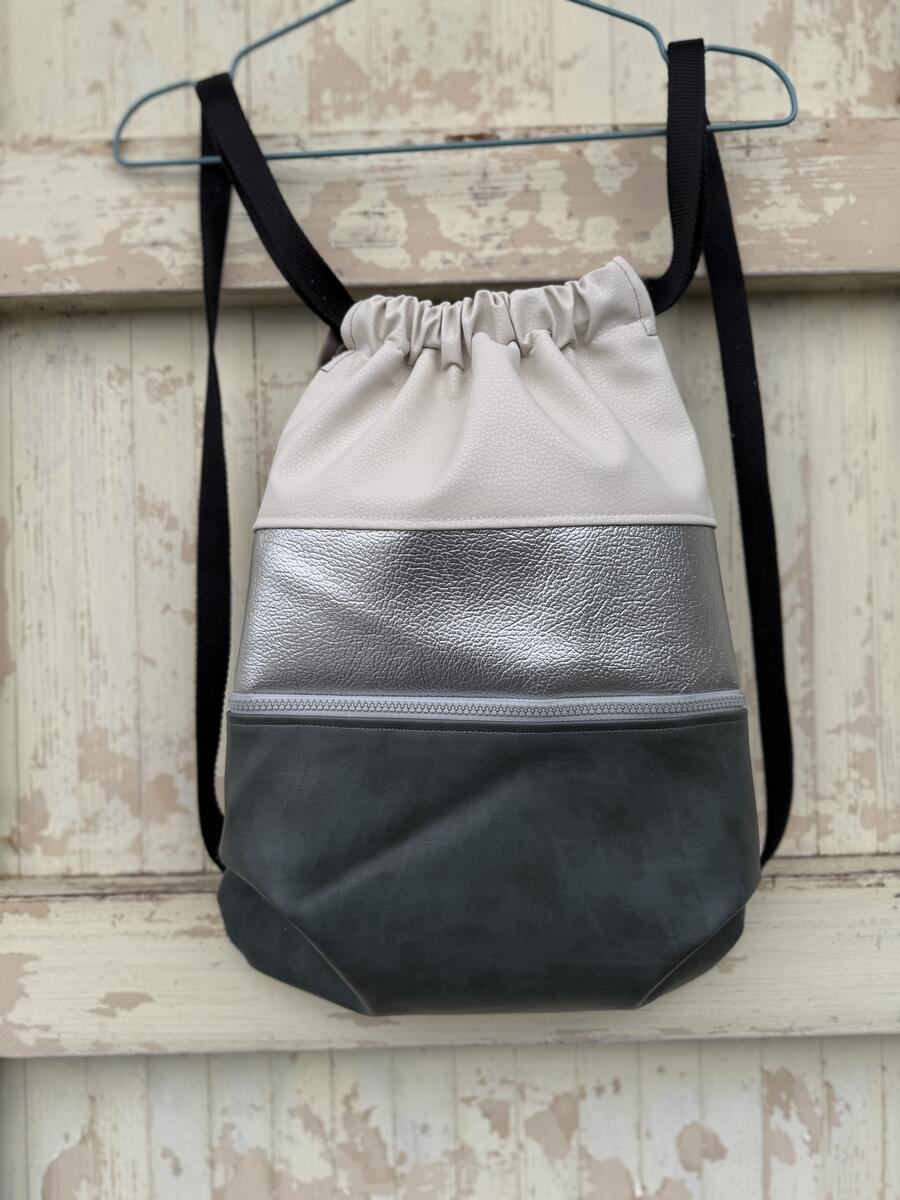 Zaino ottanio e argento 