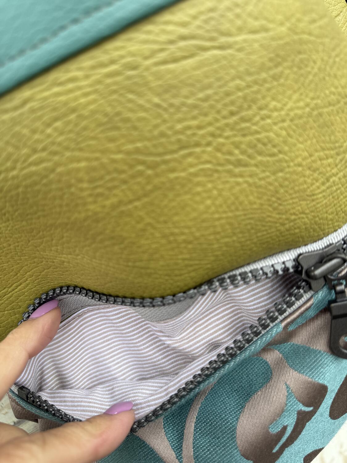 Zaino verde acqua e ocra