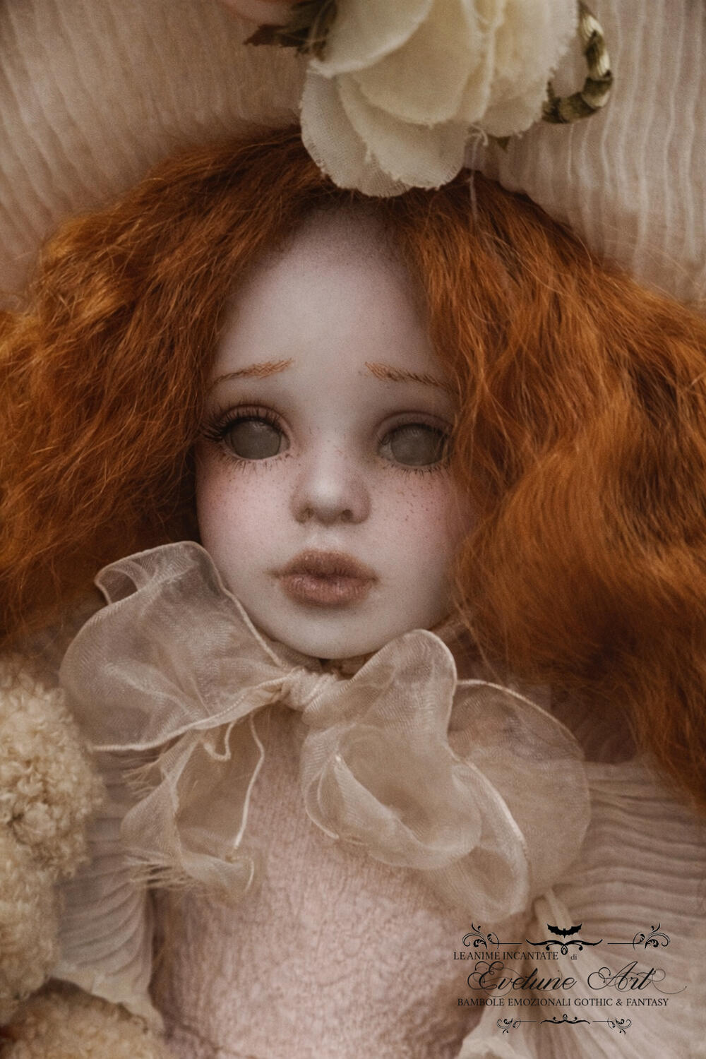 Lallabel bambola in porcellana emozionale