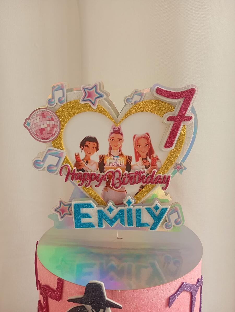 Torta Scenografica "Emily" –Kpop Demon Hunters 