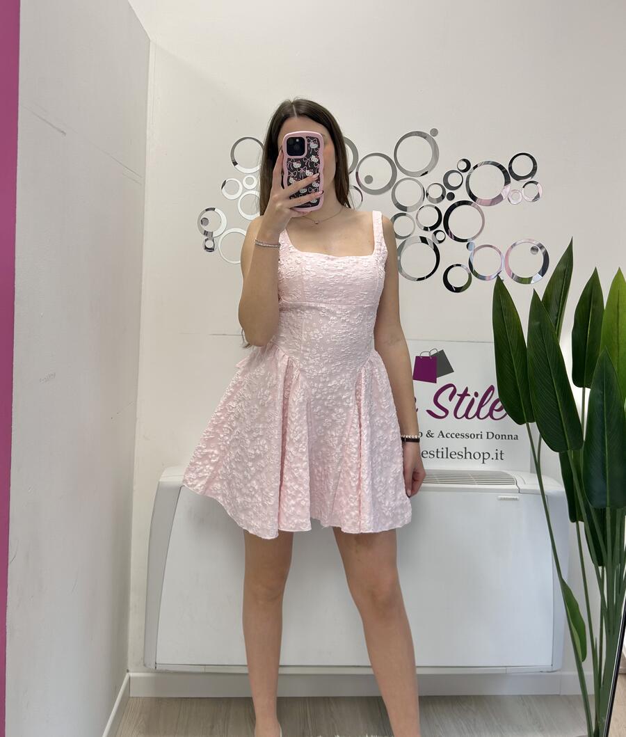 NOVITÀ Abitino ricamato con gonna a ruota