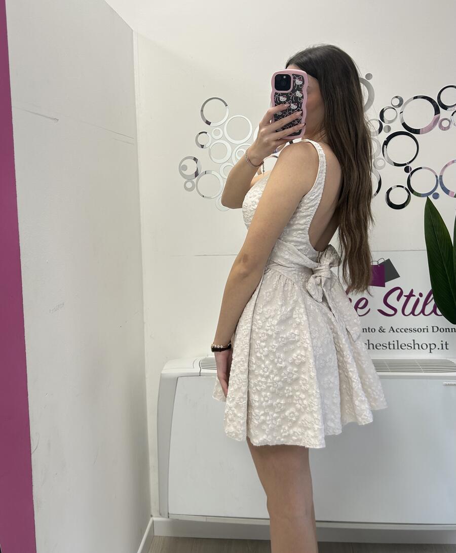 NOVITÀ Abitino ricamato con gonna a ruota