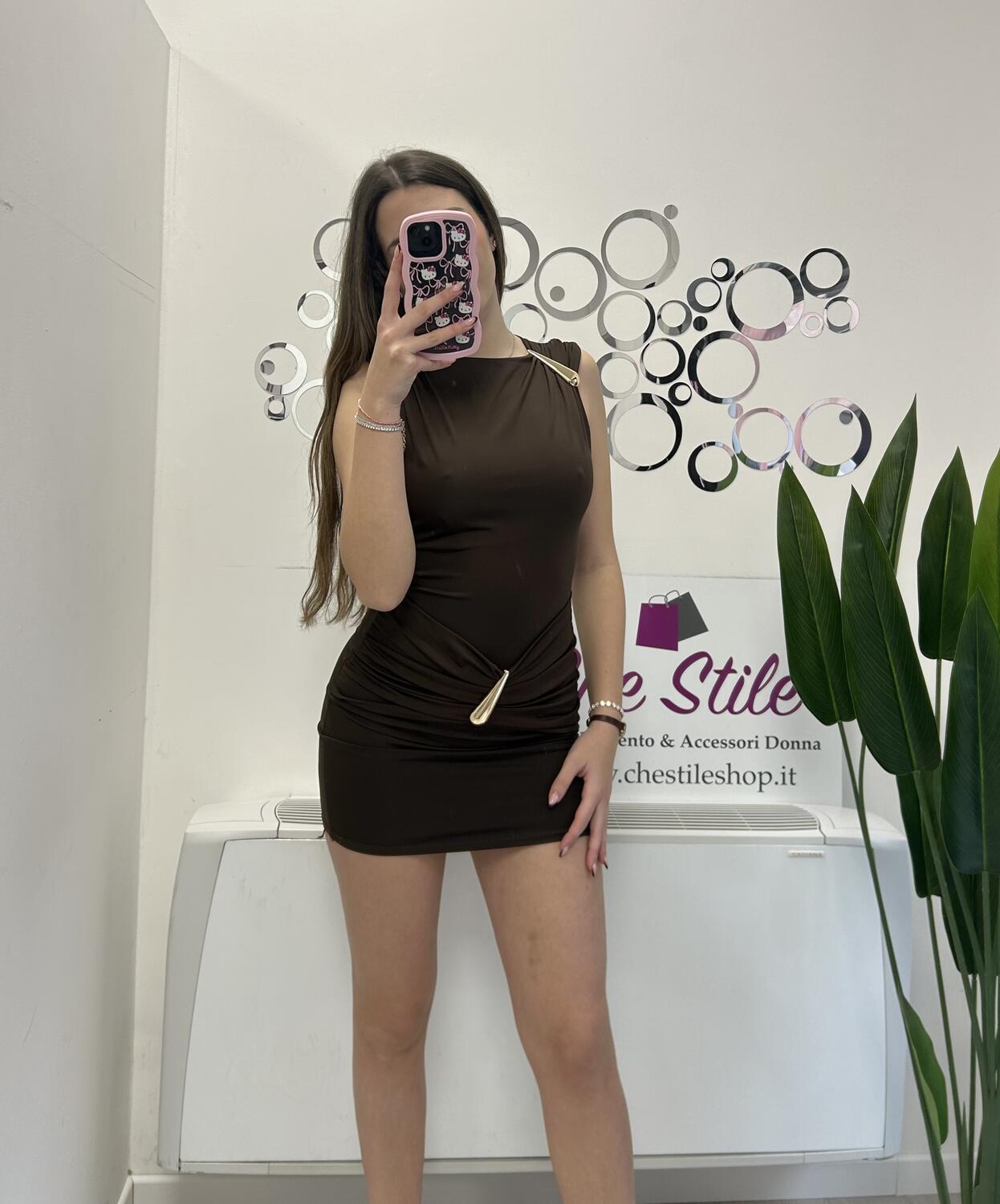 NOVITÀ Abitino con dettagli dorati