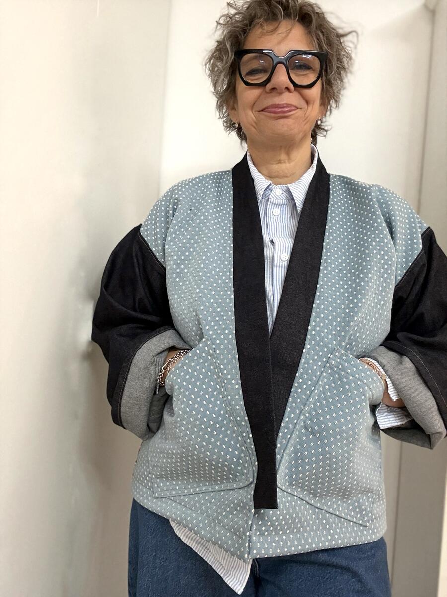 Kimono corto fiori e puntini 