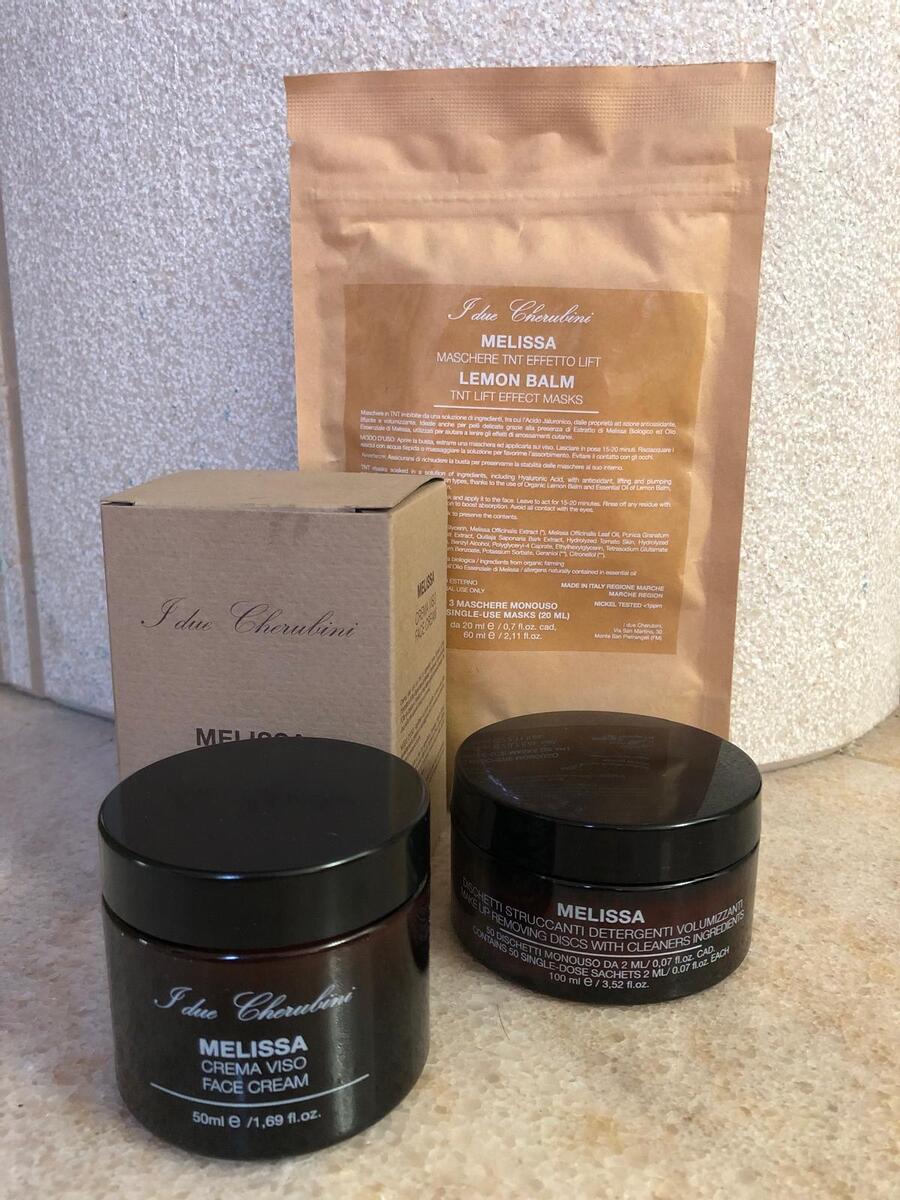 Pacchetto Crema e Dischetti Viso Melissa + Maschere Viso OMAGGIO