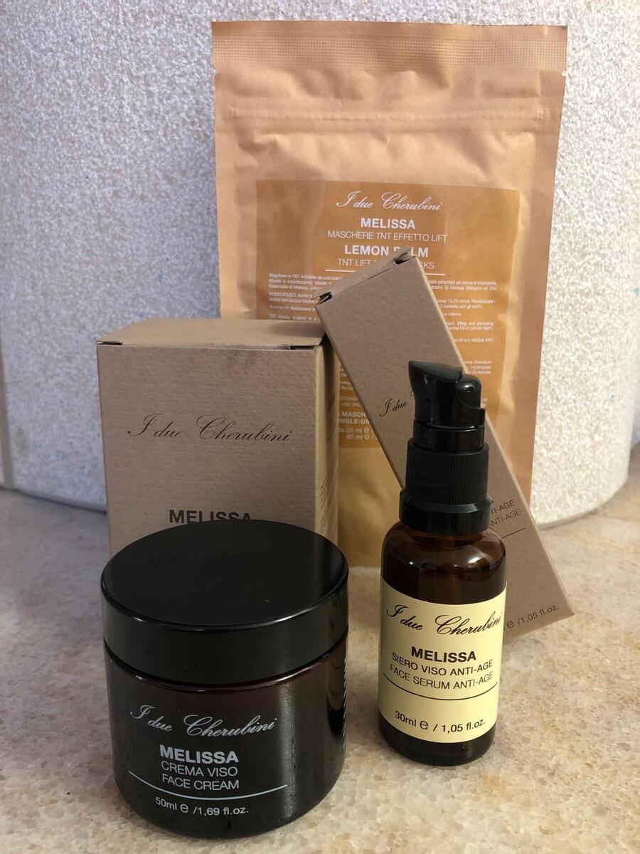 Pacchetto Crema e Siero Viso Melissa + Maschere Viso OMAGGIO