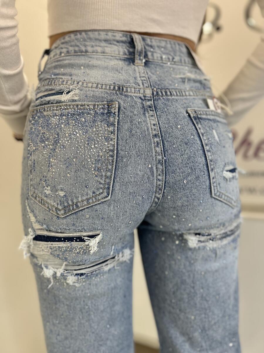 NOVITÀ Jeans straight leg strappi e brillantini