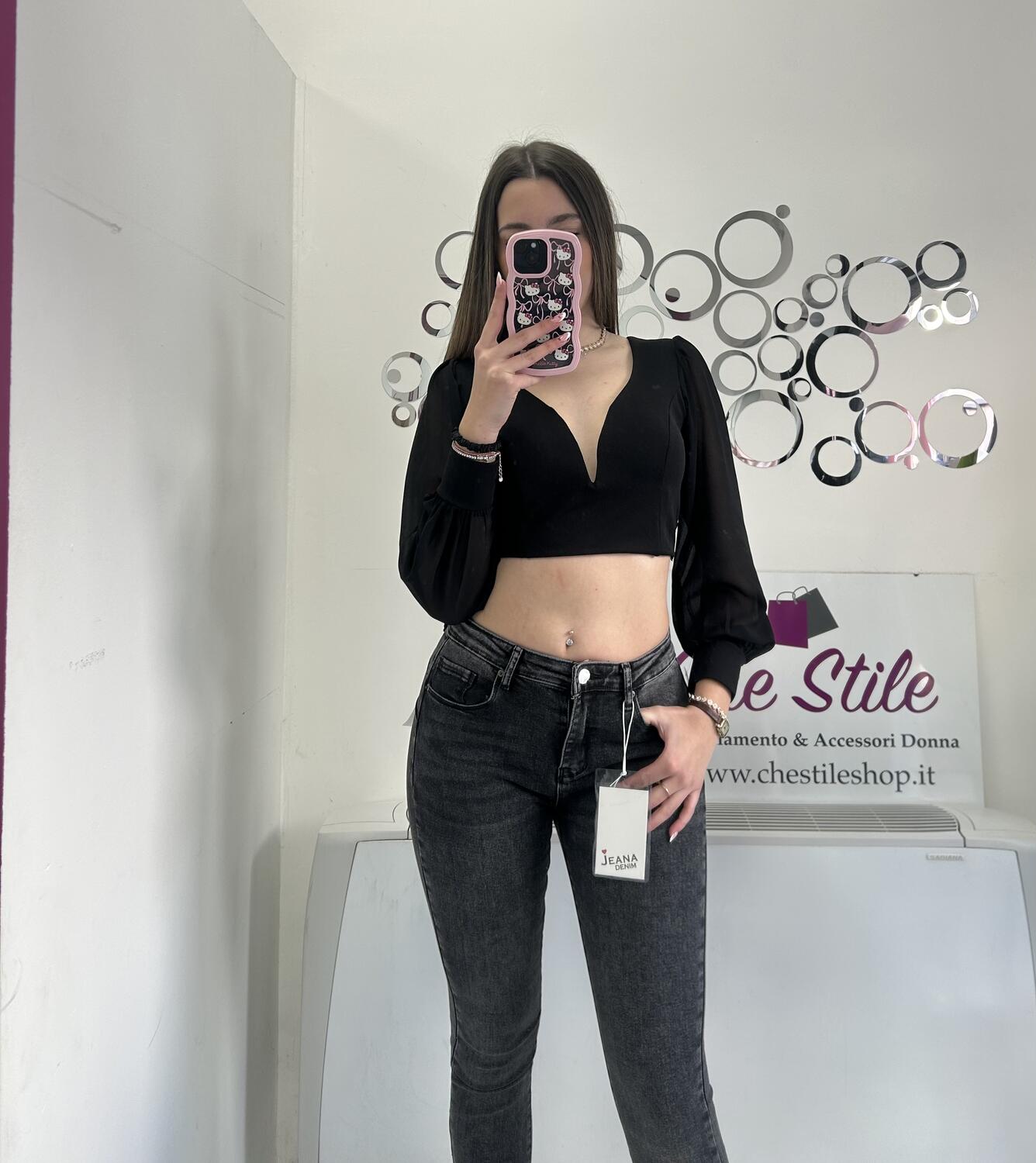 NOVITÀ Top scollo a cuore e fiocco sulla schiena 