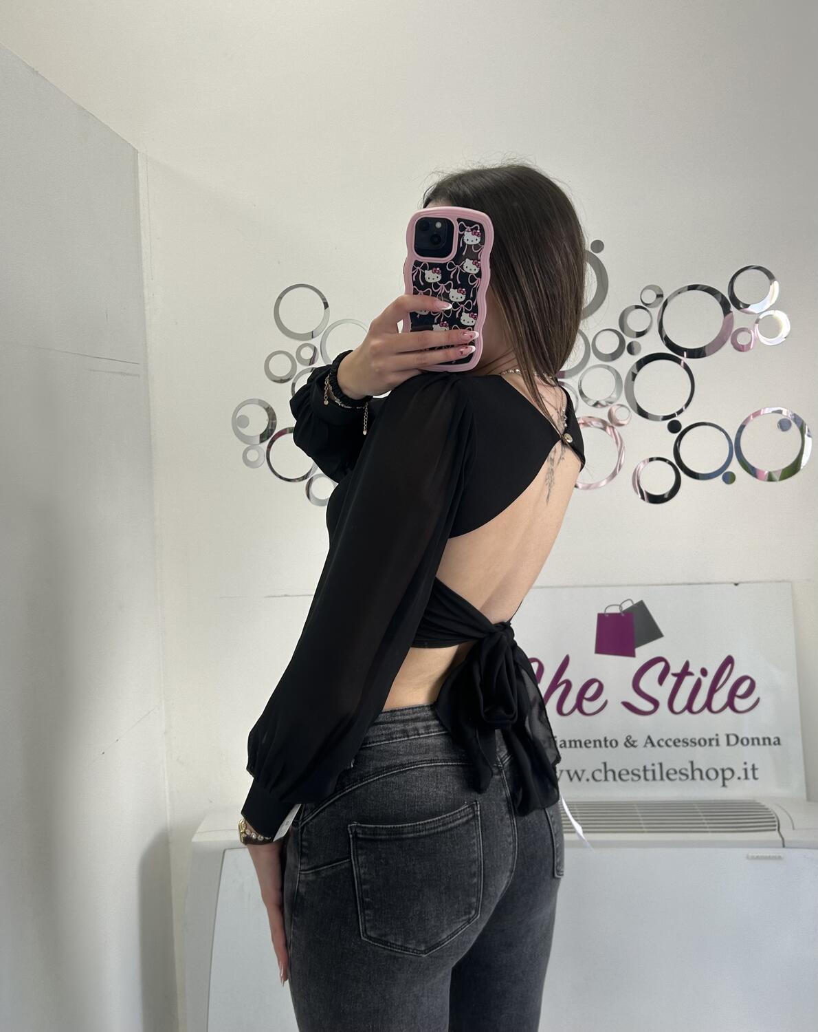 NOVITÀ Top scollo a cuore e fiocco sulla schiena 