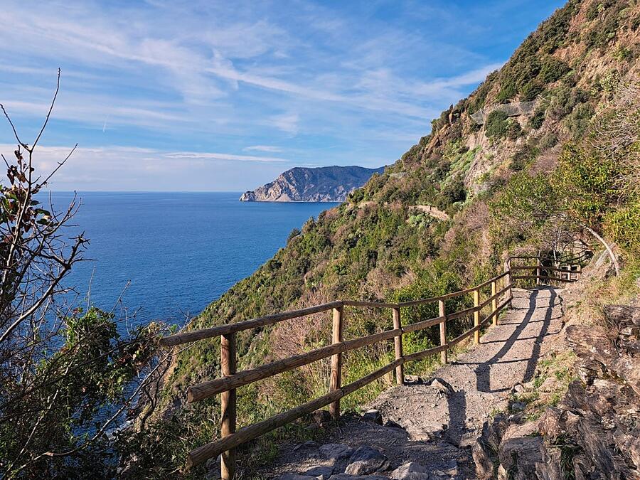 TRA MARE E MONTI - Levanto.  Escursione su richiesta