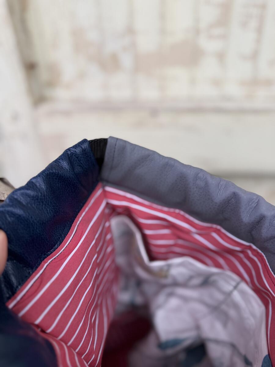 Zaino roselline grigie 