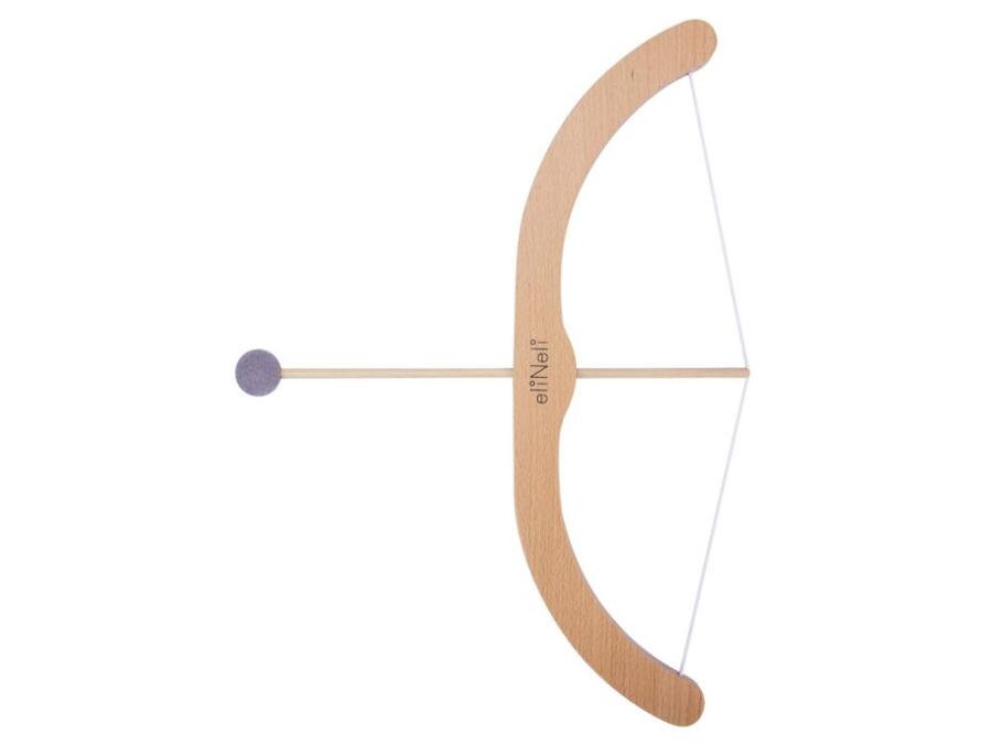 Arco con frecce e bersaglio