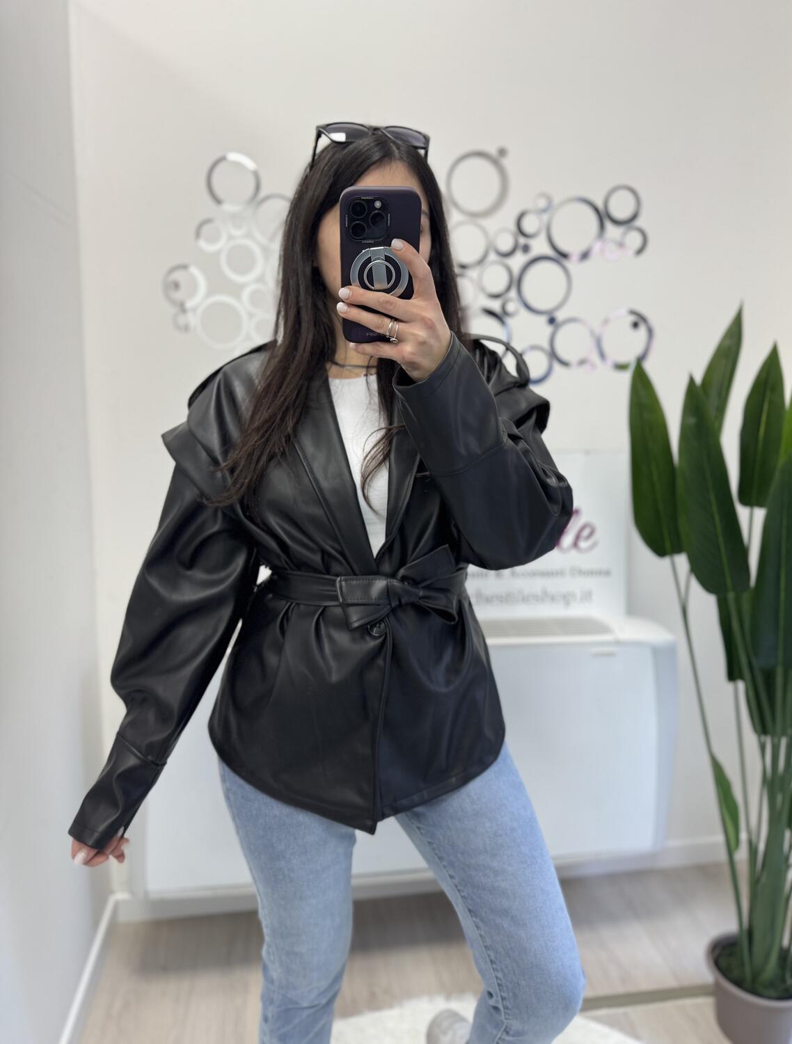 NOVITÀ Giacca eco pelle con cintura