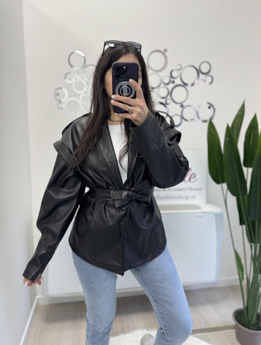 NOVITÀ Giacca eco pelle con cintura