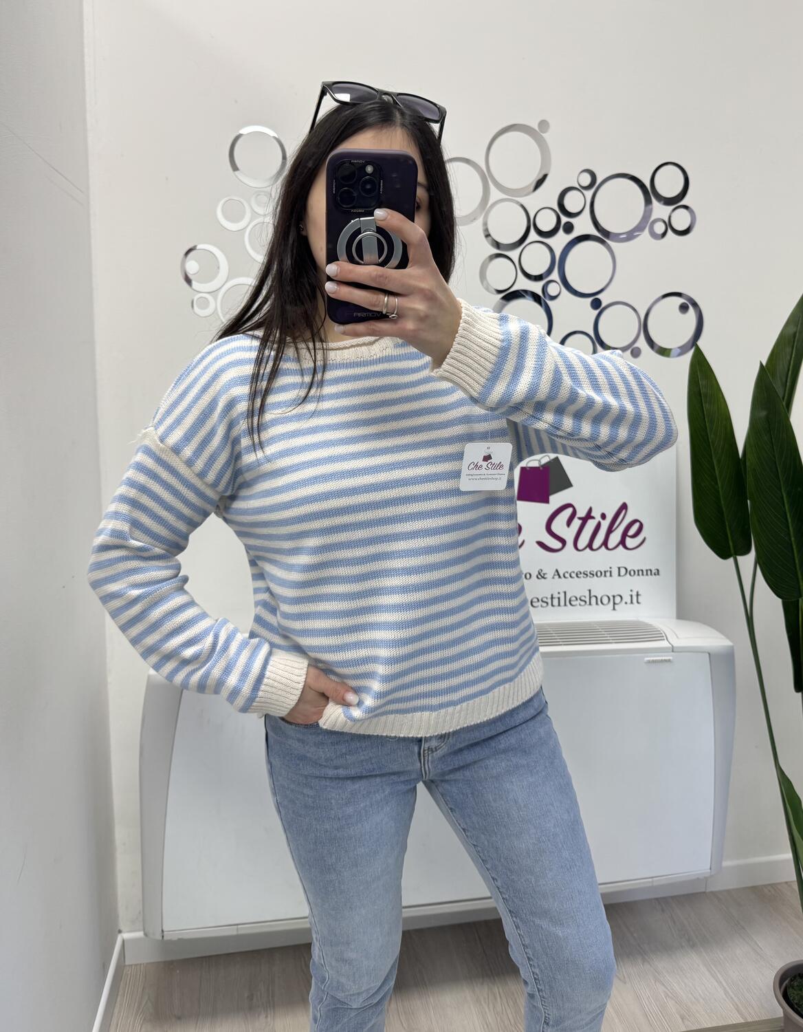 NOVITÀ Pull girocollo a righe