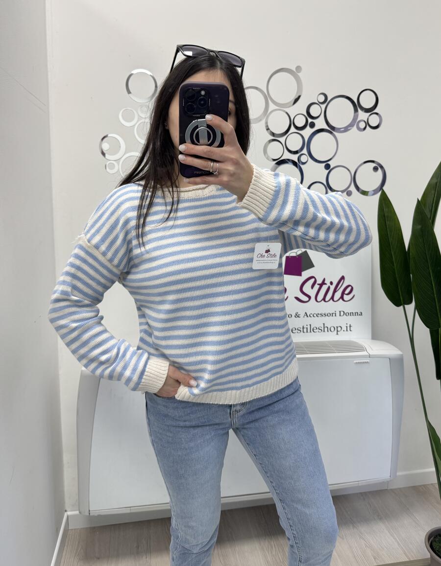 NOVITÀ Pull girocollo a righe