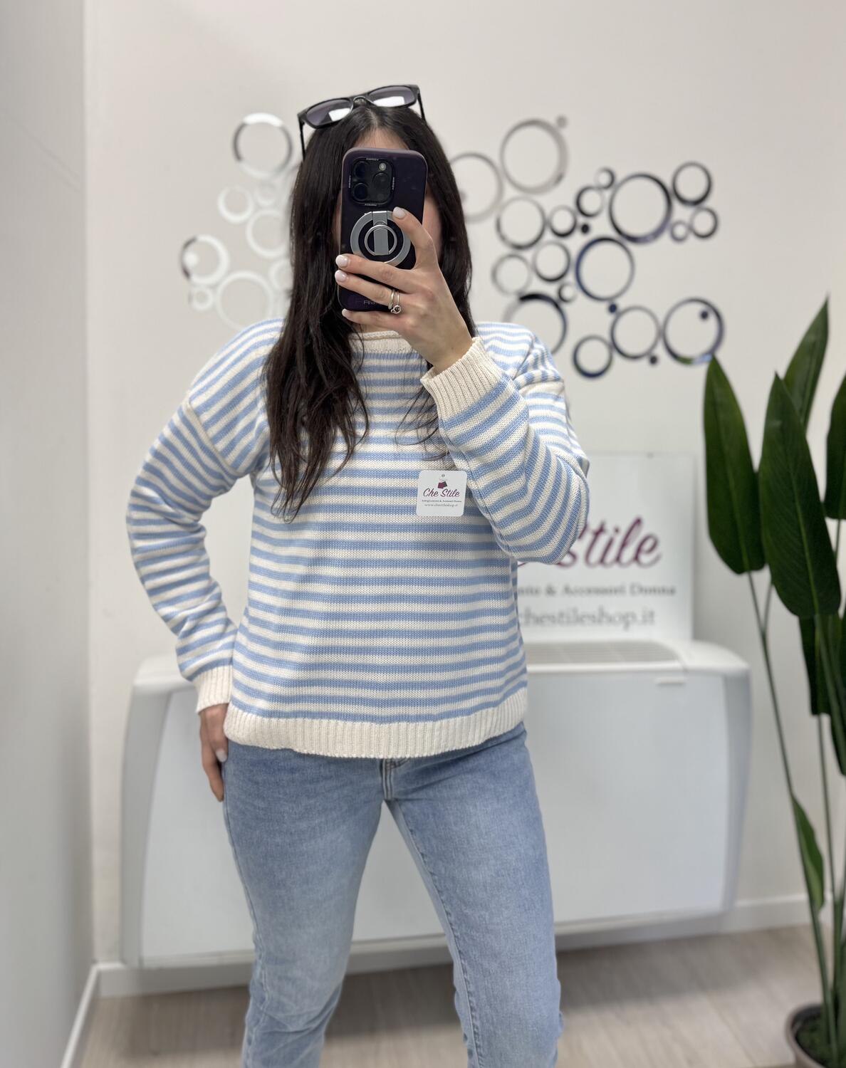 NOVITÀ Pull girocollo a righe