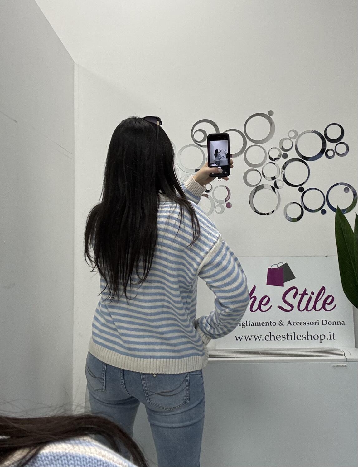 NOVITÀ Pull girocollo a righe