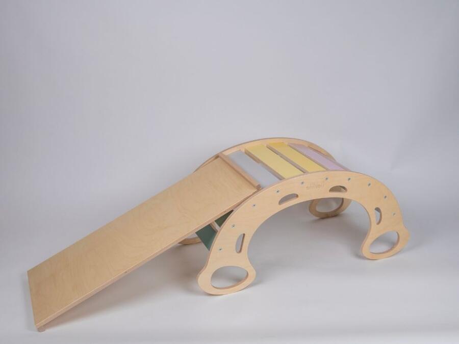Dondolo Montessori pastello con scivolo