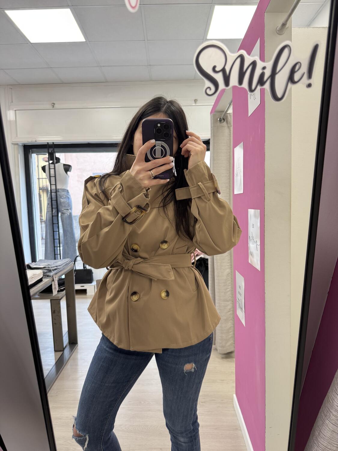 NOVITÀ Trench corto con cintura