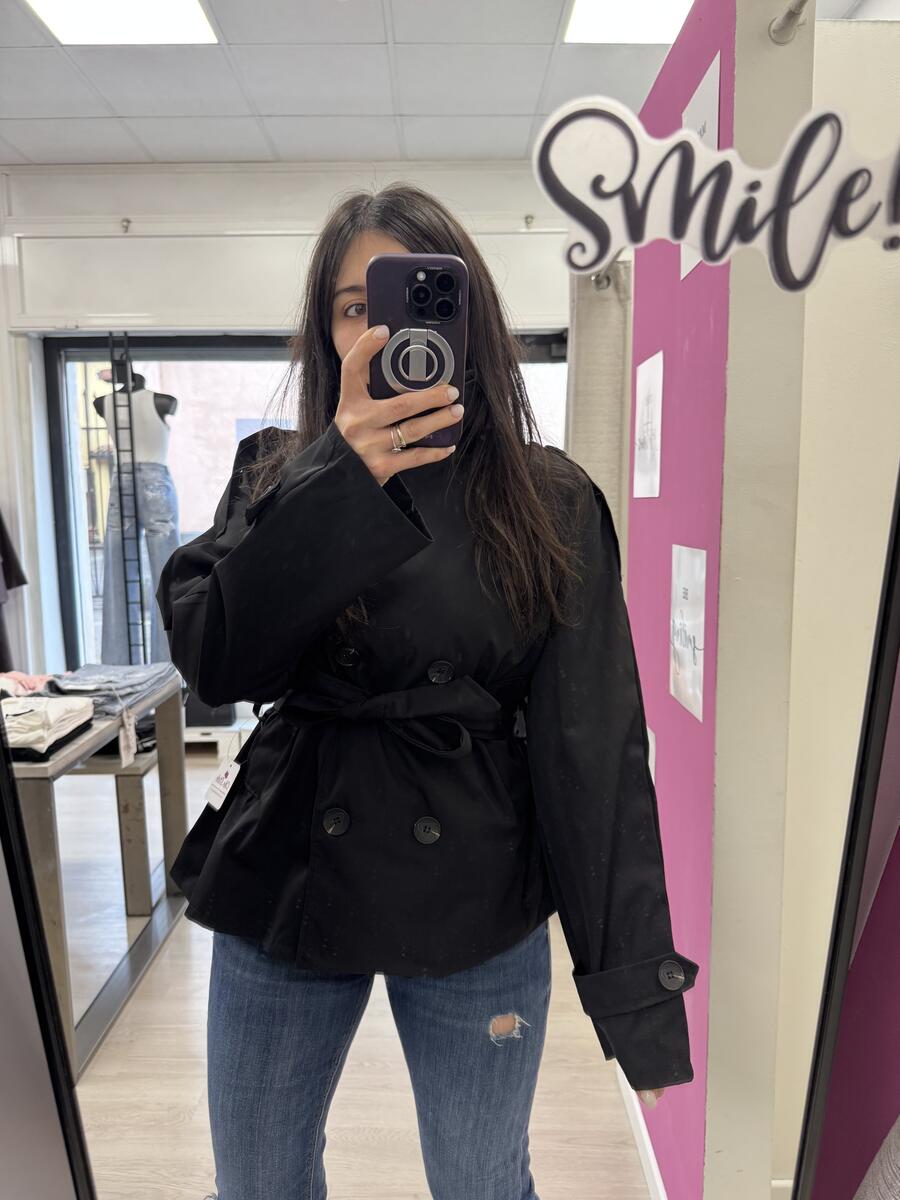 NOVITÀ Trench corto con cintura