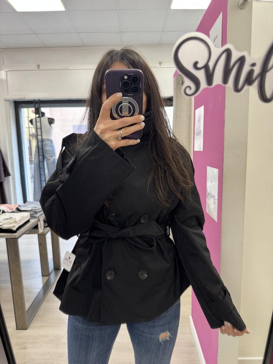 NOVITÀ Trench corto con cintura