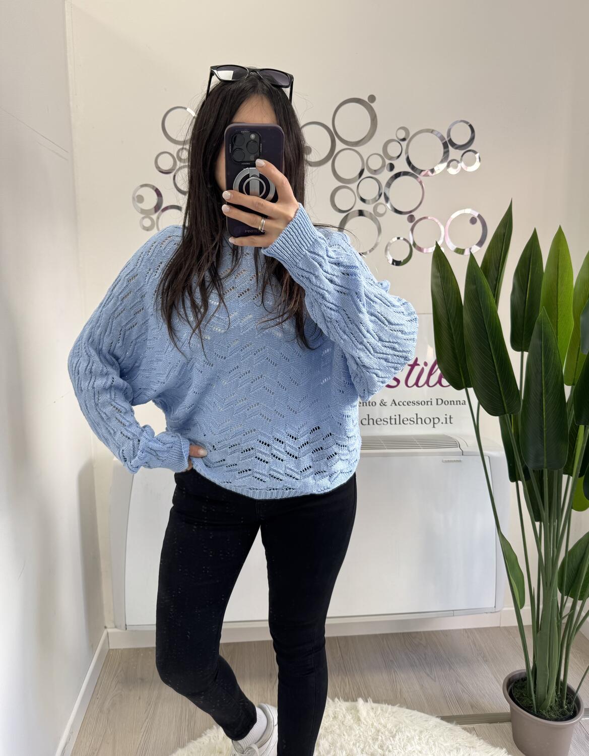 NOVITÀ Pull traforato manica a pipistrello