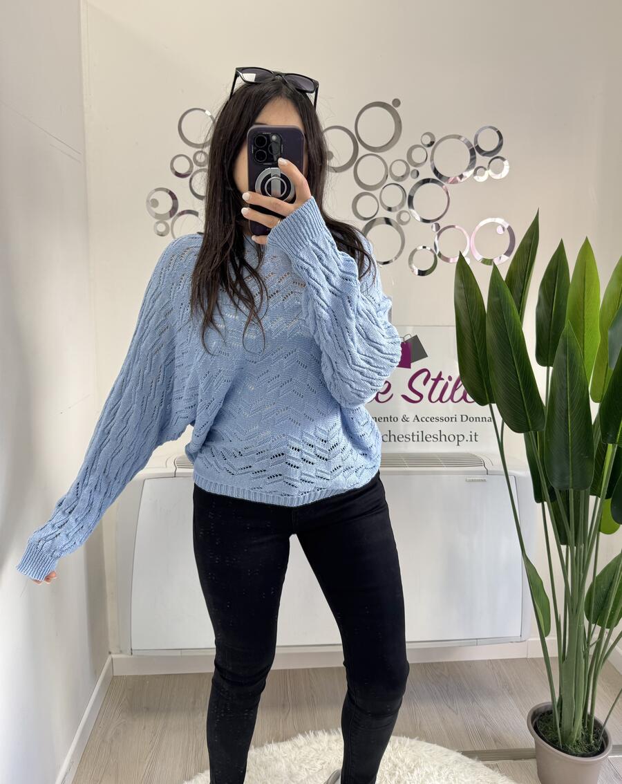 NOVITÀ Pull traforato manica a pipistrello