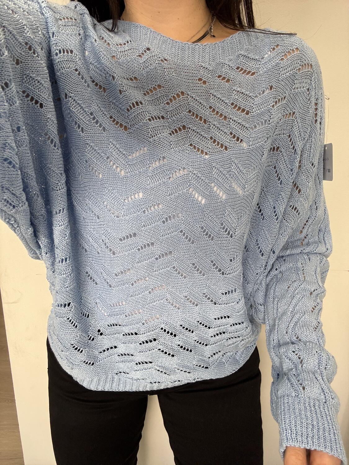 NOVITÀ Pull traforato manica a pipistrello