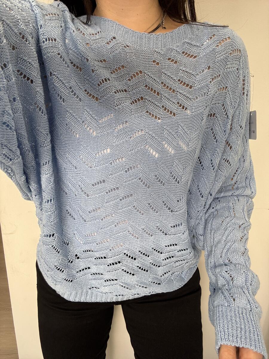 NOVITÀ Pull traforato manica a pipistrello