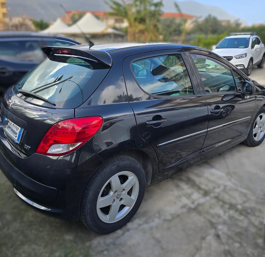 Peugeot 207 HDi 70CV 5p.