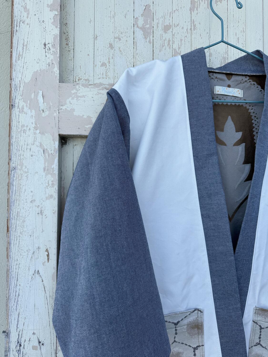 Copia di Kimono tragicomico grigio