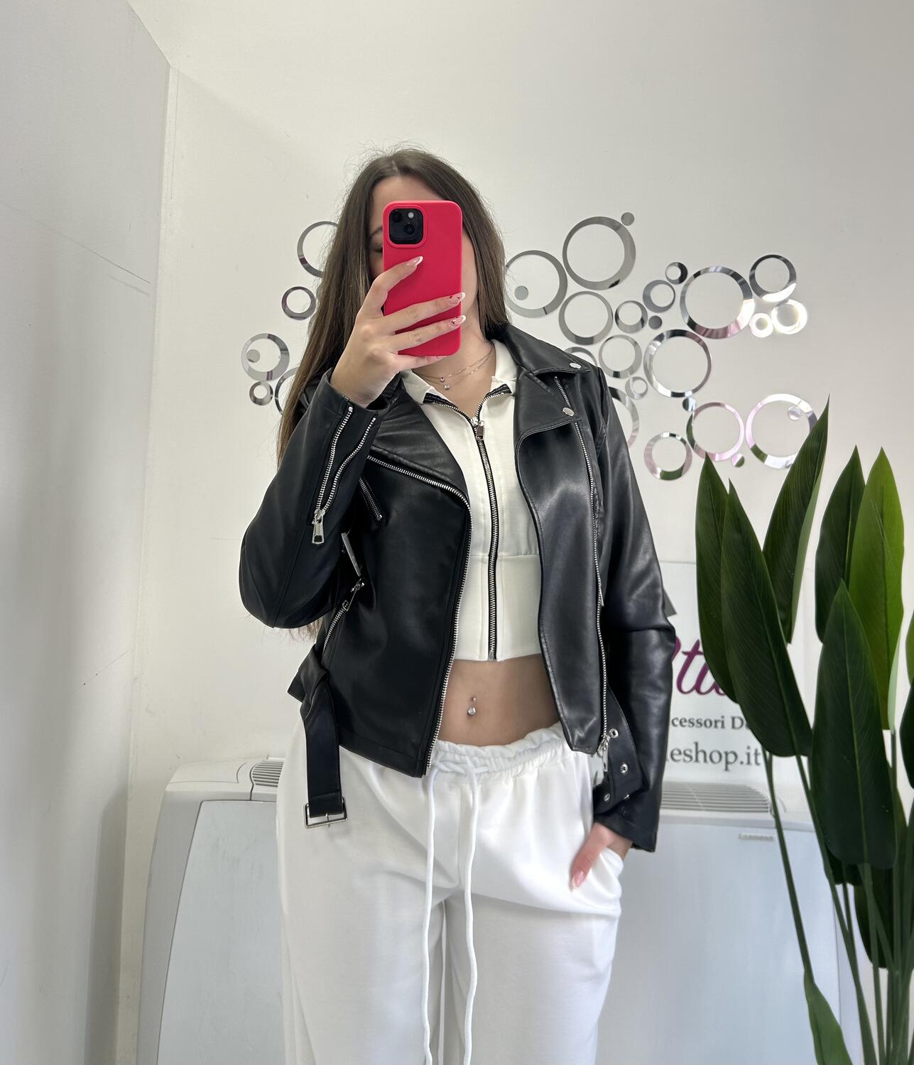 NOVITÀ Chiodo nero in eco pelle 