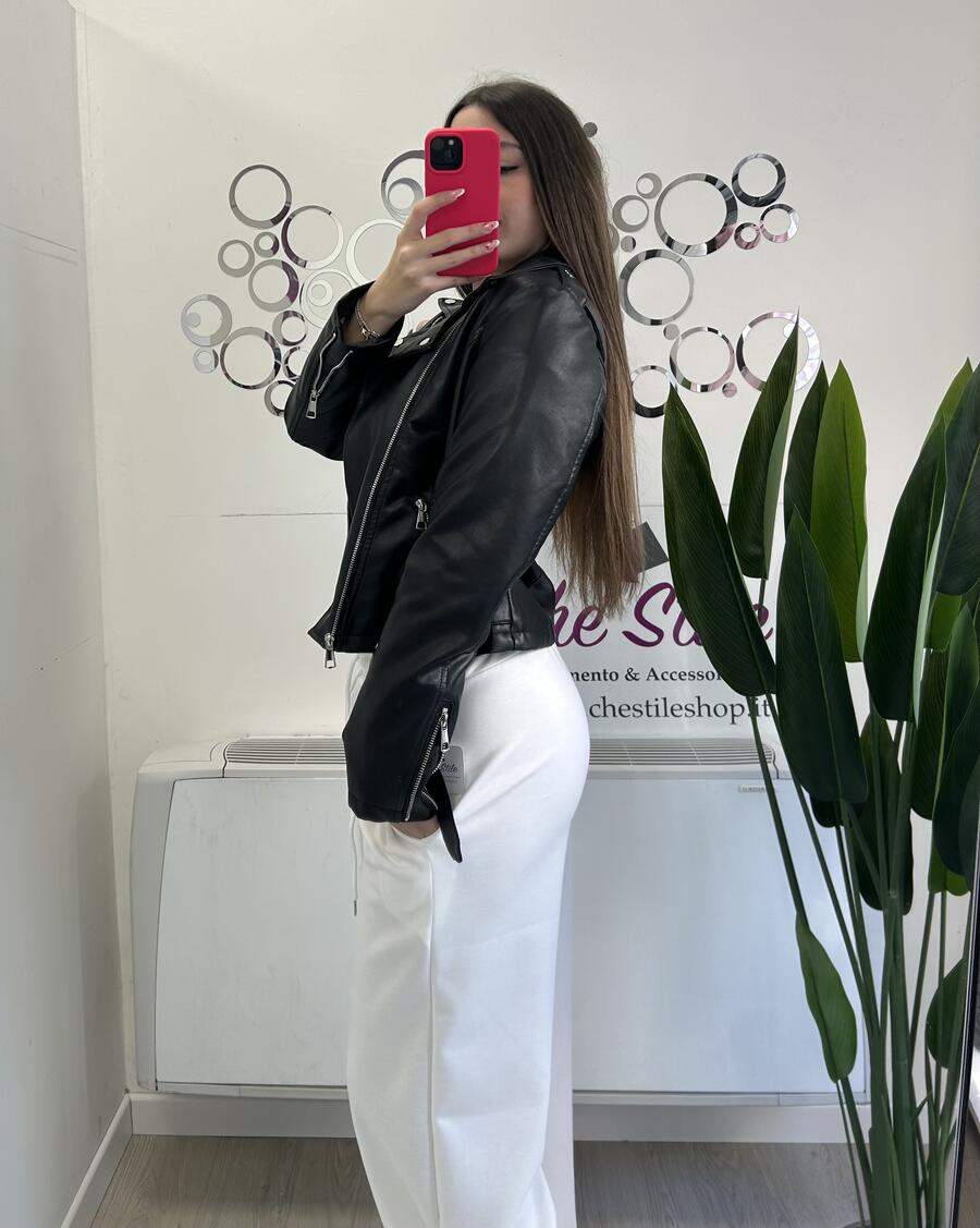 NOVITÀ Chiodo nero in eco pelle 