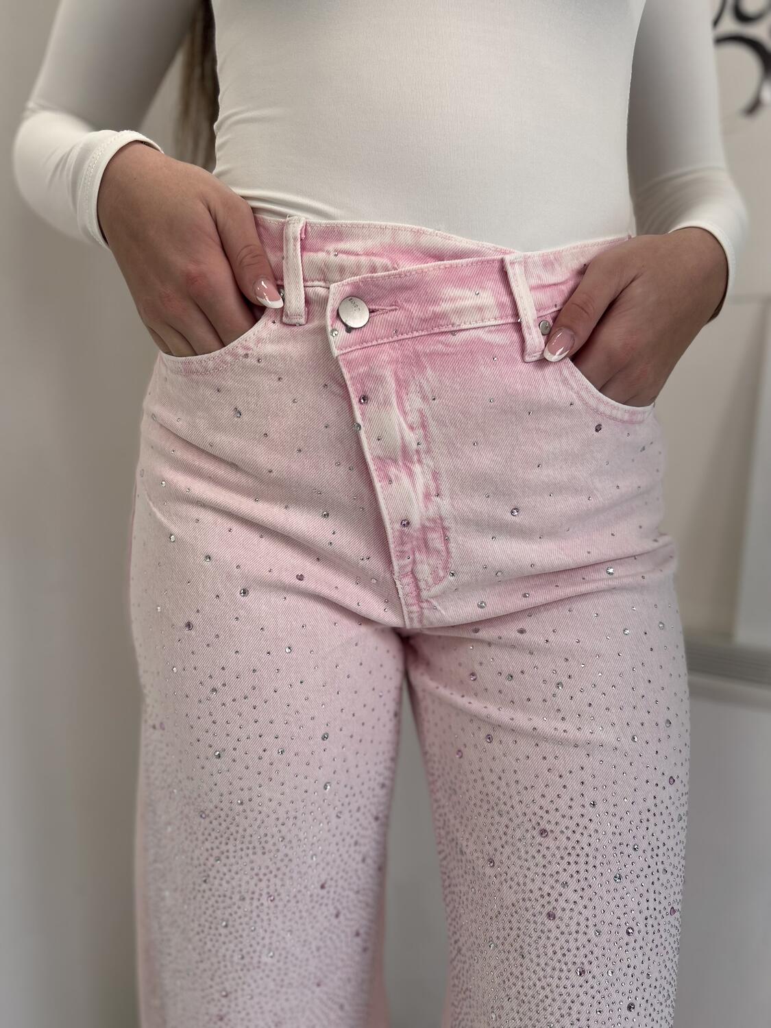 NOVITÀ Jeans rosa wide leg con brillantini e chiusura storta