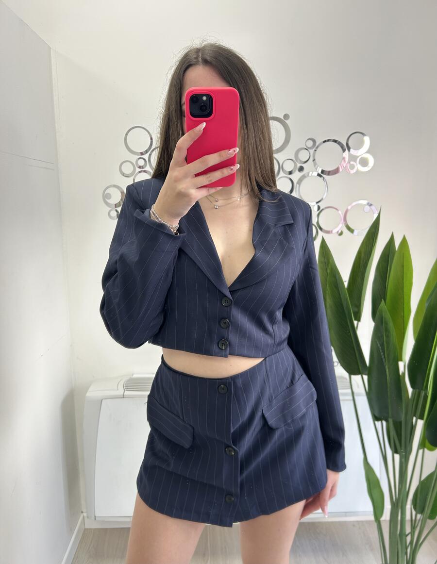 NOVITÀ Completo gessato giacca crop e shorts