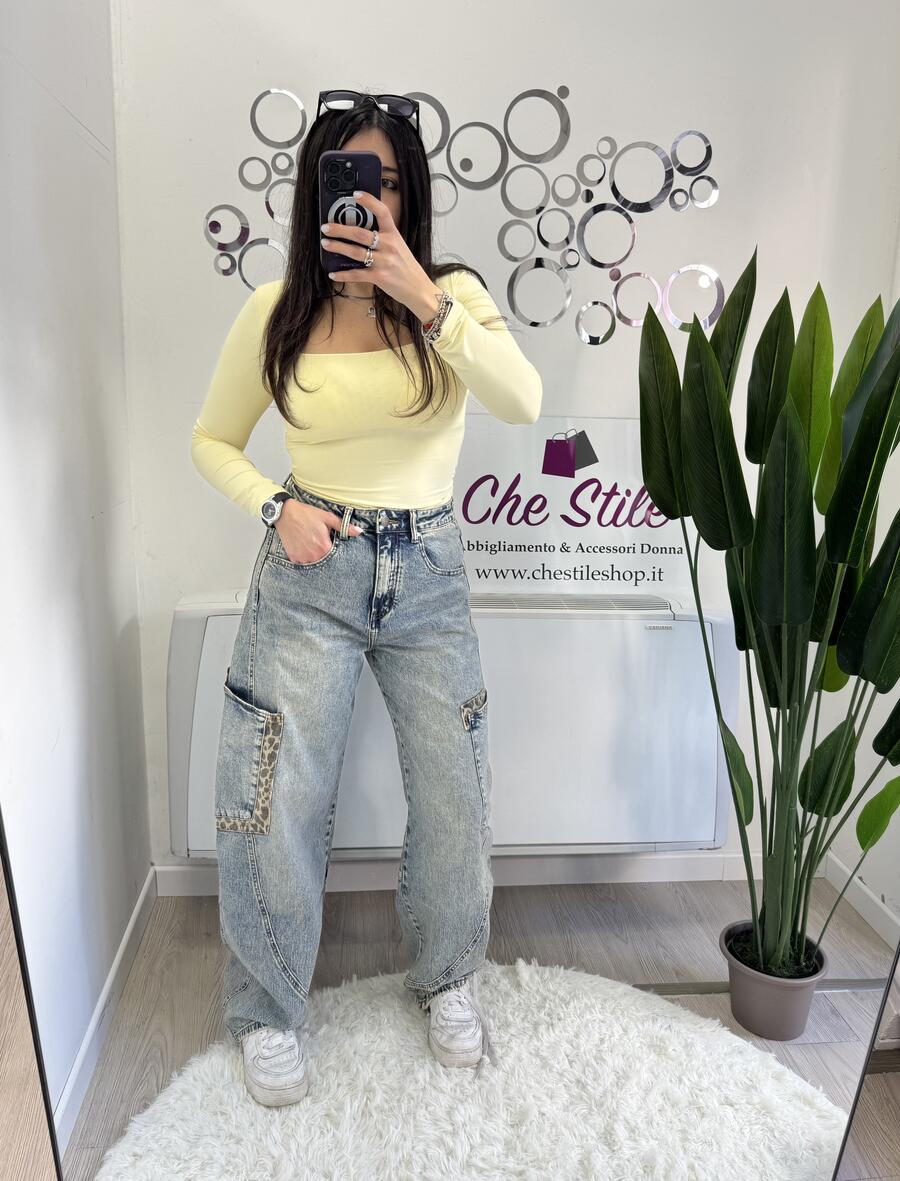 NOVITÀ Maglietta in lycra scollo quadrato