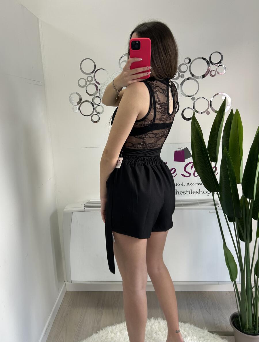 NOVITÀ Body smanicato con pizzo