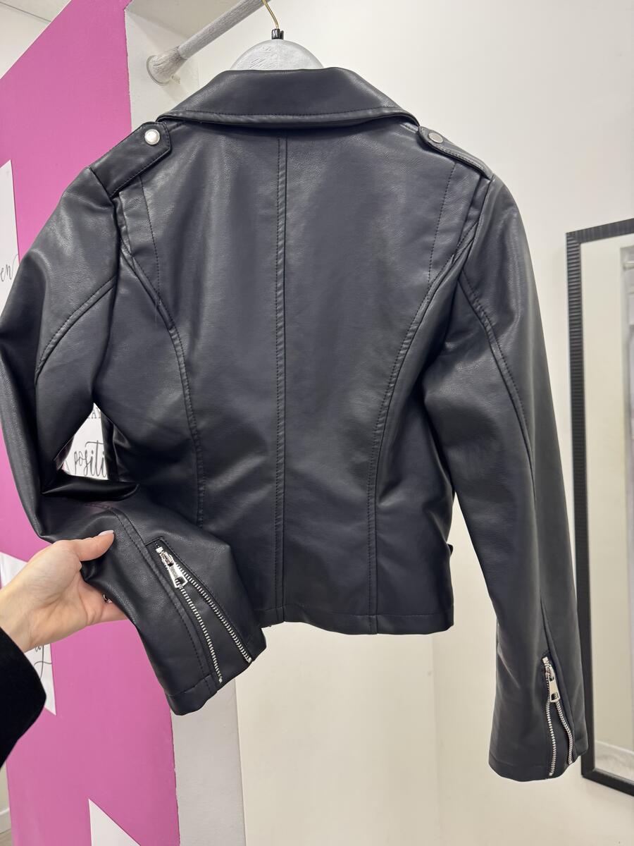 NOVITÀ Chiodo nero in eco pelle 