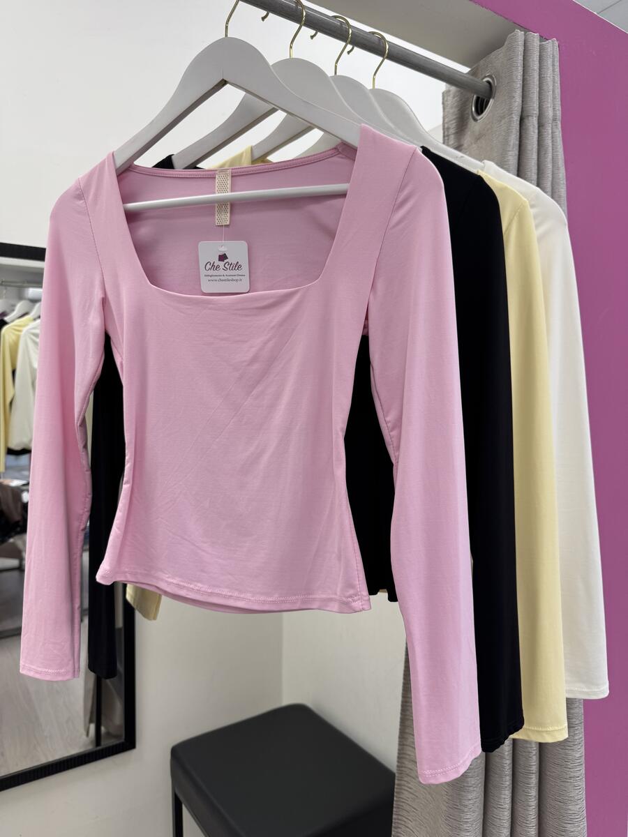 NOVITÀ Maglietta in lycra scollo quadrato