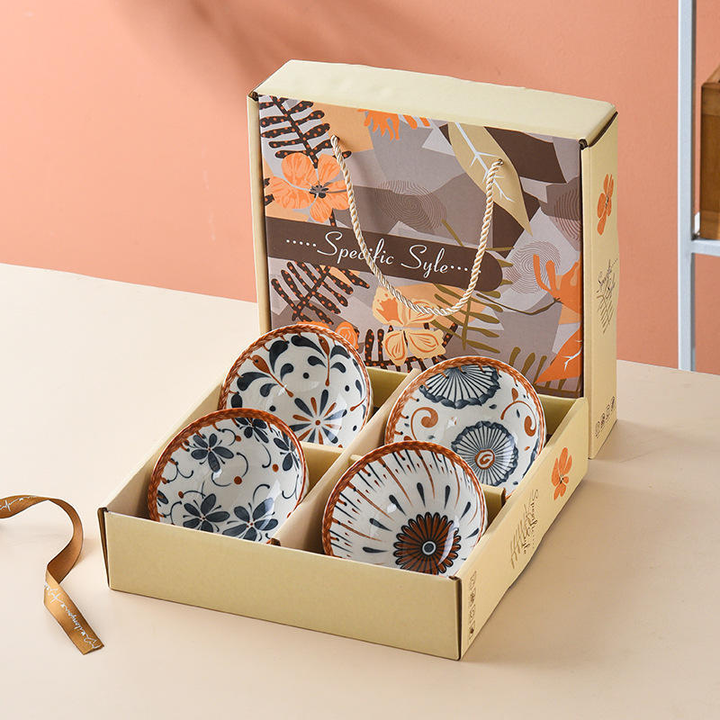 Set ciotole in ceramica  4 pezzi