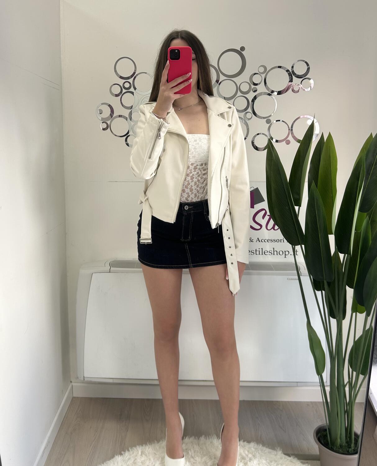 NOVITÀ Mini gonna in denim scuro (con culotte)